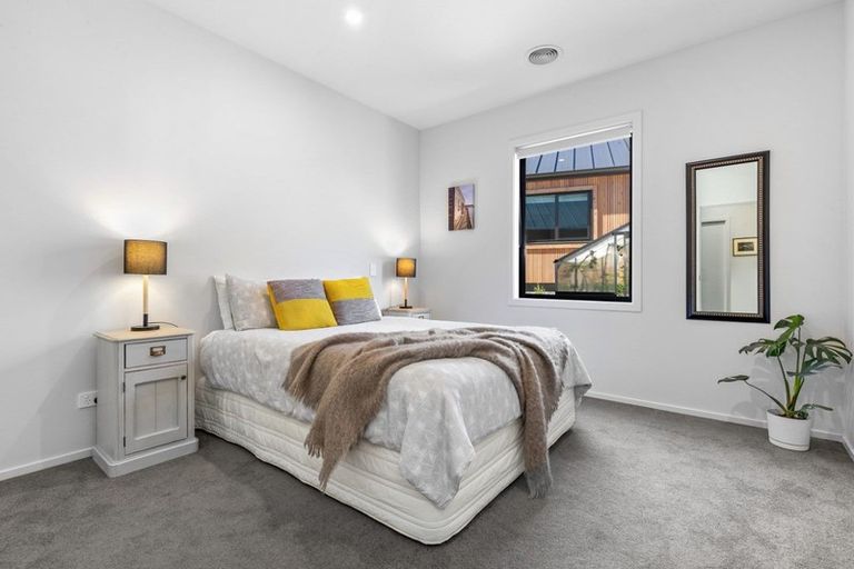 Photo of property in 5 Kerrera Lane, Jacks Point, Queenstown, 9371