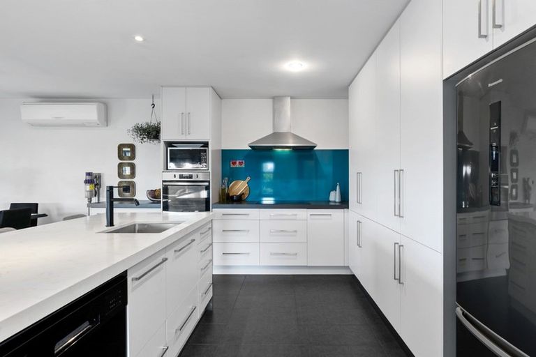 Photo of property in 37 Falcon Drive, Welcome Bay, Tauranga, 3112