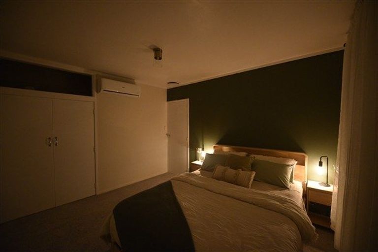 Photo of property in 38 Sunvue Road, Glen Eden, Auckland, 0602
