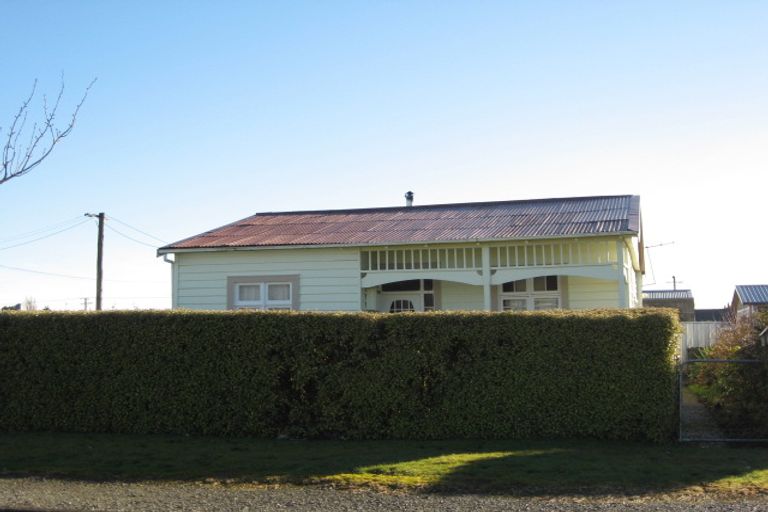 Photo of property in 12 Queen Street, Winton, 9720