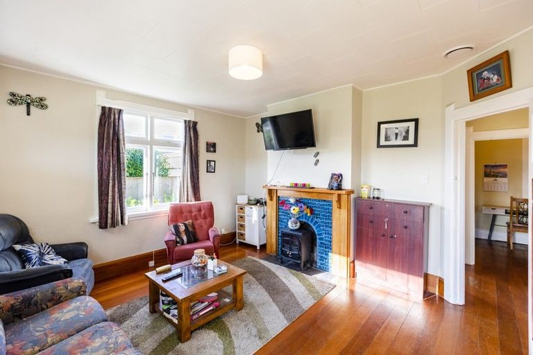 Photo of property in 33 Bowling Road, Greenmeadows, Napier, 4112