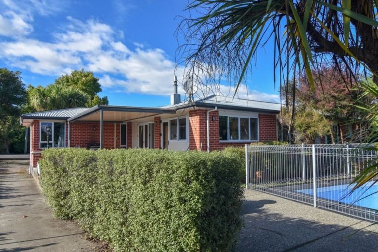 Photo of property in 23 Armstrong Avenue, Carterton, 5713