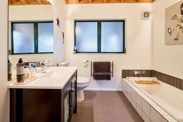 Photo of property in 218 Flightys Road, Judgeford, Porirua, 5381