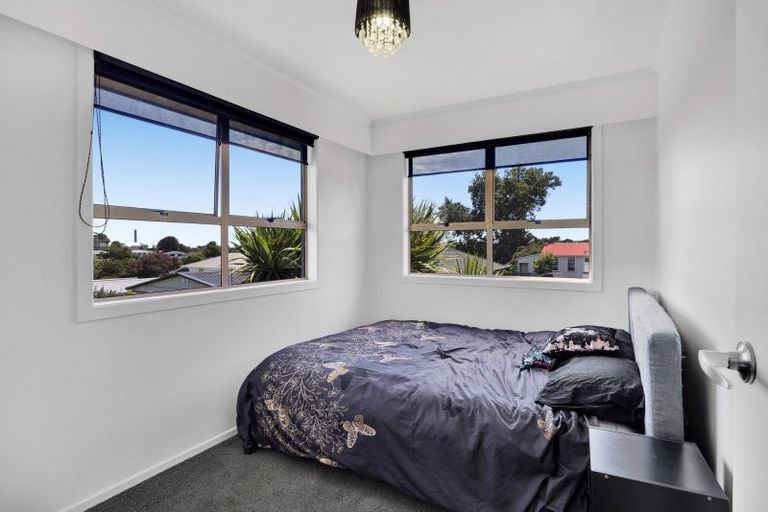 Photo of property in 164 Tukapa Street, Westown, New Plymouth, 4310
