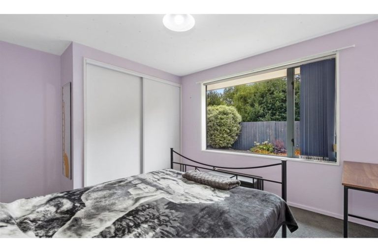 Photo of property in 12 Showgate Avenue, Sockburn, Christchurch, 8042