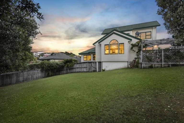 Photo of property in 34 Savoy Road, Orewa, 0931