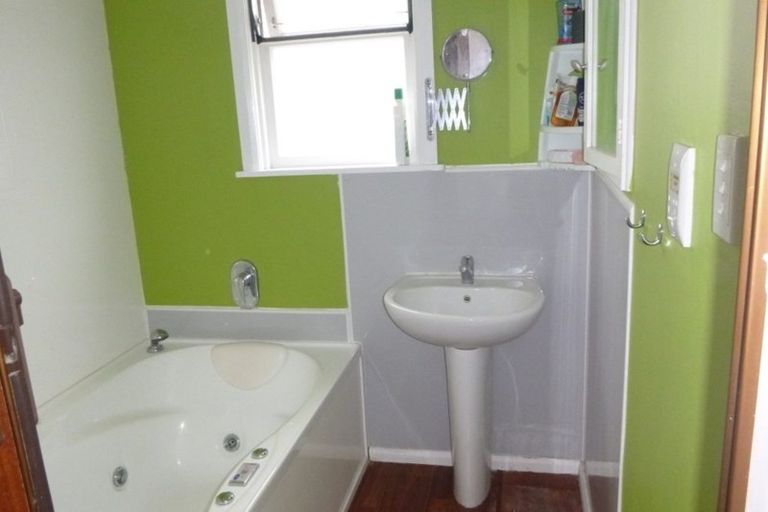 Photo of property in 23 Leeds Street, Milson, Palmerston North, 4414