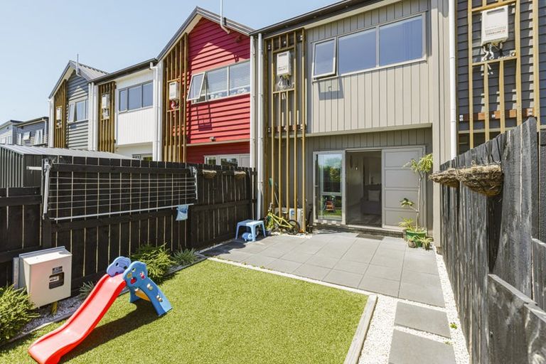 Photo of property in 152 Battalion Drive, Papakura, 2110