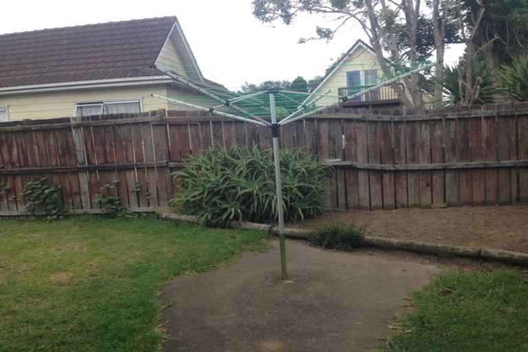 Photo of property in 5a Kopu Place, Clendon Park, Auckland, 2103