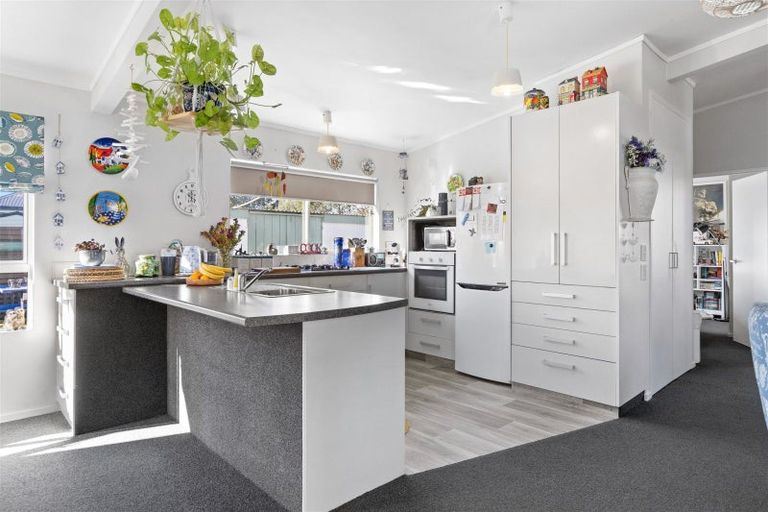 Photo of property in 33b Romilly Street, Westport, 7825