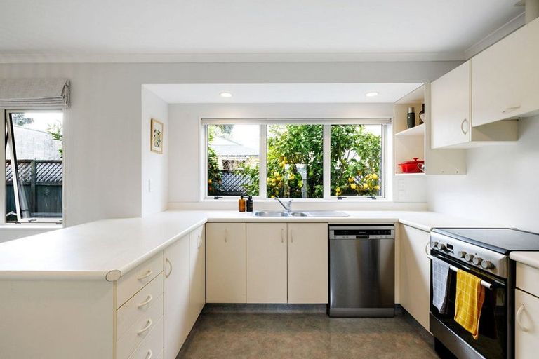 Photo of property in 24a Williams Street, Cambridge, 3434