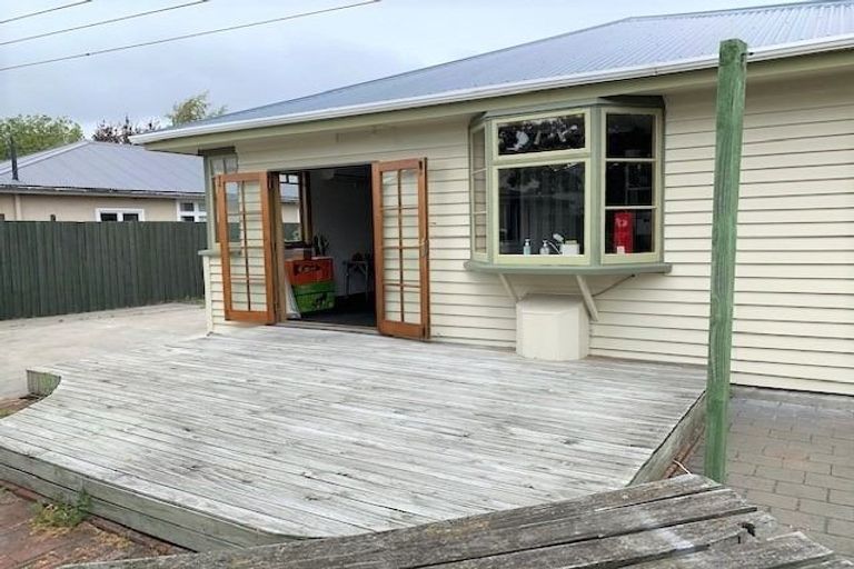 Photo of property in 33 Buccleugh Street, Phillipstown, Christchurch, 8011