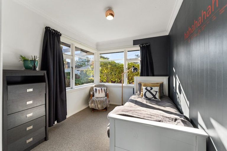 Photo of property in 12 Kyeburn Place, Avonhead, Christchurch, 8042