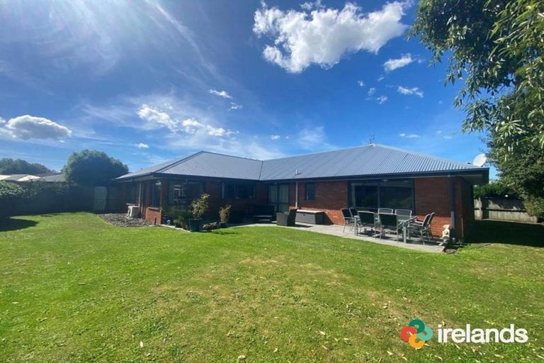 Photo of property in 6 Panache Place, Northwood, Christchurch, 8051