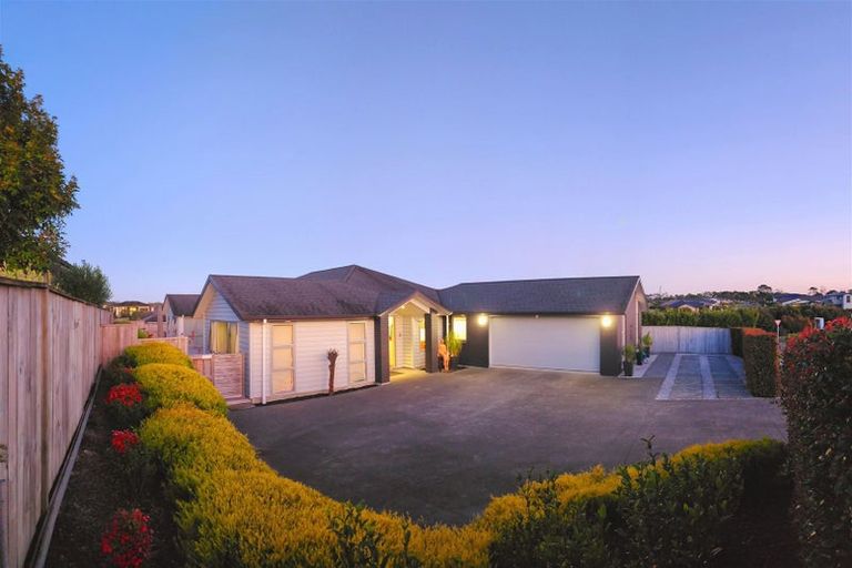 Photo of property in 11 Lam Terrace, Riverhead, 0820