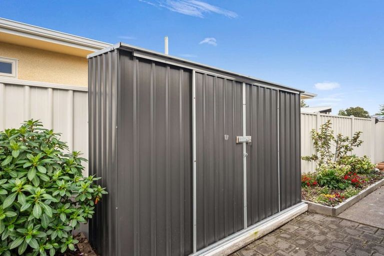 Photo of property in 30c Neeve Road, Taradale, Napier, 4112
