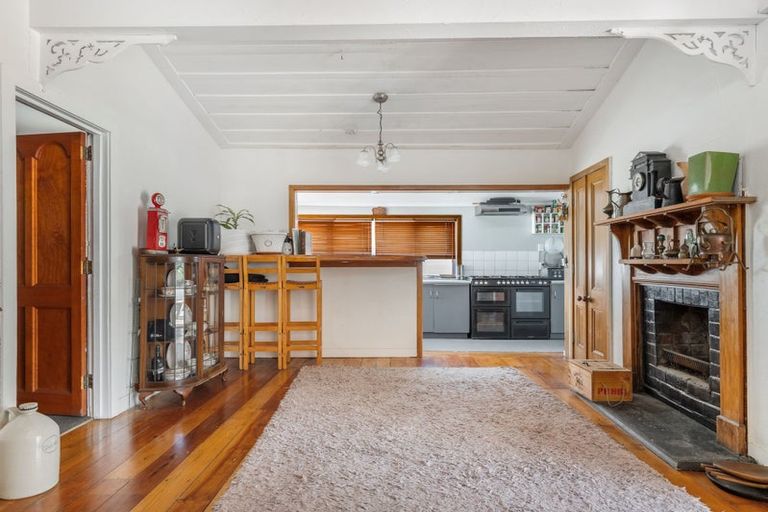 Photo of property in 57 Garfield Road, Helensville, 0800