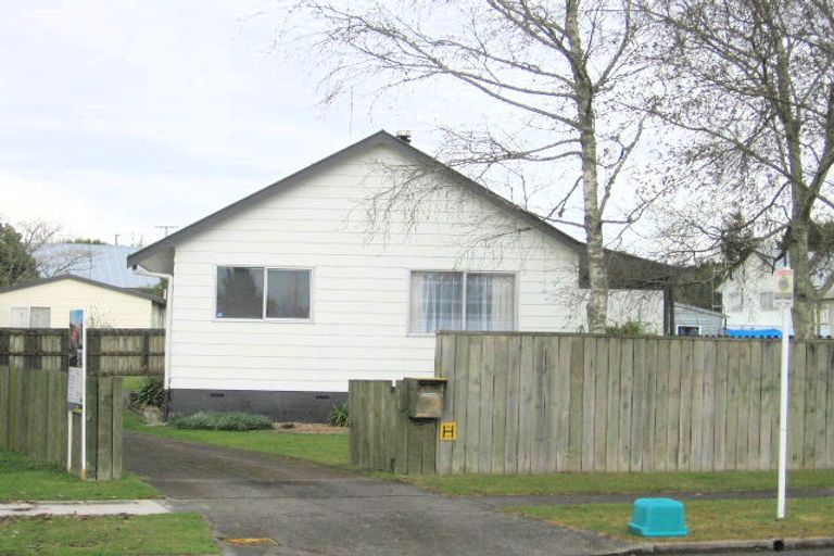 Photo of property in 45 Enfield Street, Nawton, Hamilton, 3200