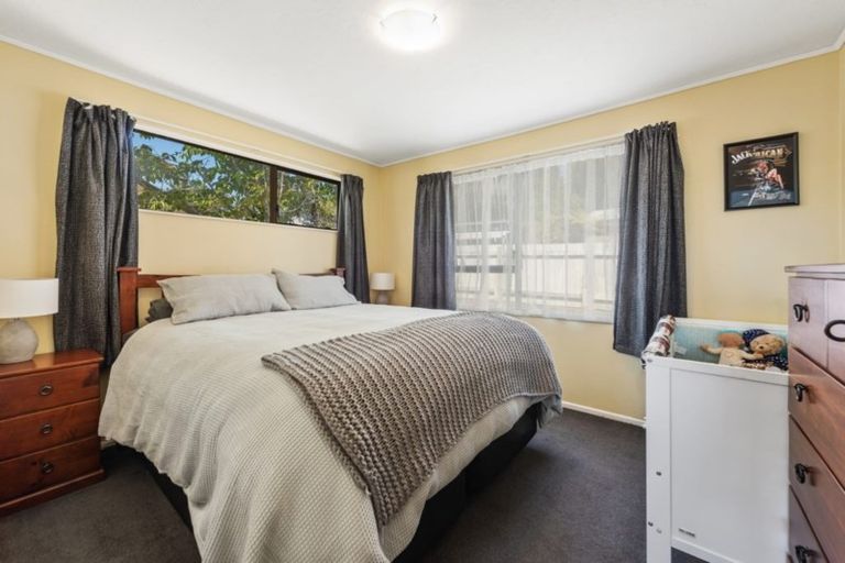 Photo of property in 13 Fenchurch Grove, Stokes Valley, Lower Hutt, 5019