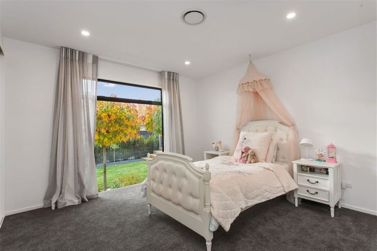 Photo of property in 70 Idris Road, Fendalton, Christchurch, 8052