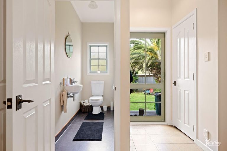 Photo of property in 70 Rototuna Road, Pouto, Te Kopuru, 0391