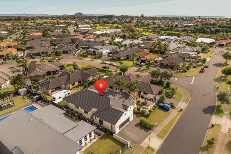 Photo of property in 8 Bucklands Crescent, Papamoa Beach, Papamoa, 3118