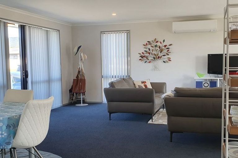 Photo of property in 9 Mckerrow Place, Featherston, 5710