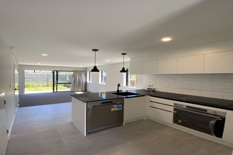 Photo of property in 1/57 Saralee Drive, Manurewa, Auckland, 2105