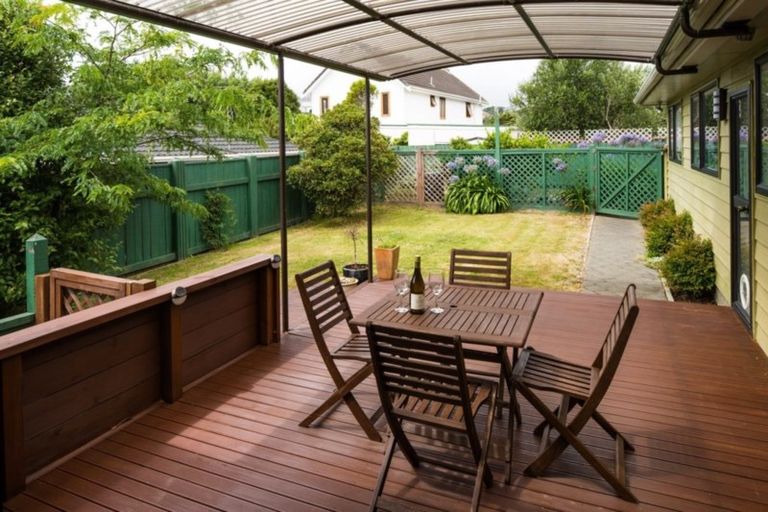 Photo of property in 31 Observatory Close, Whitby, Porirua, 5024