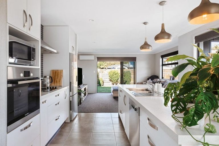 Photo of property in 63 Bert Wall Drive, Omokoroa, 3114