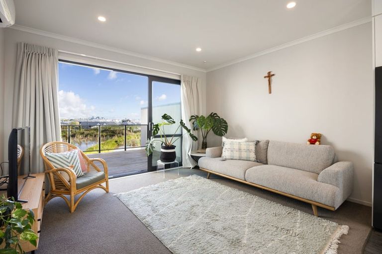 Photo of property in 8/37 North Ridge Drive, Rototuna North, Hamilton, 3210