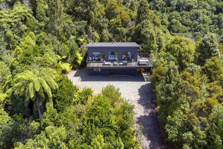 Photo of property in 5 Puratoke Rise, Pukawa Bay, Turangi, 3381