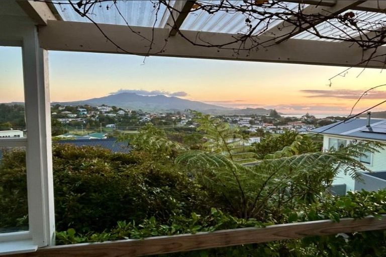 Photo of property in 8a Government Road, Raglan, 3225