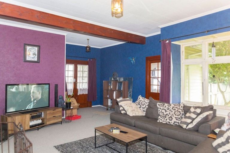 Photo of property in 9 Alma Street, Dannevirke, 4930