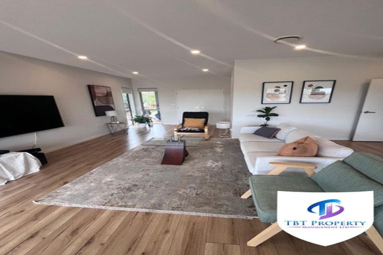 Photo of property in 14 Irongate Avenue, Ranui, Auckland, 0612