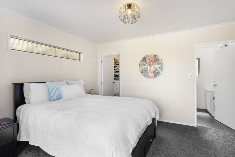 Photo of property in 32a Bath Street, Brighton, Dunedin, 9035