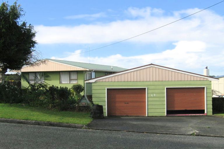 Photo of property in 43 Fisher Terrace, Te Kamo, Whangarei, 0112
