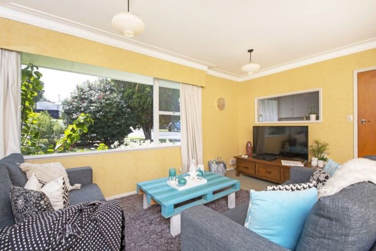 Photo of property in 1/6 Pine Terrace, Howick, Auckland, 2014