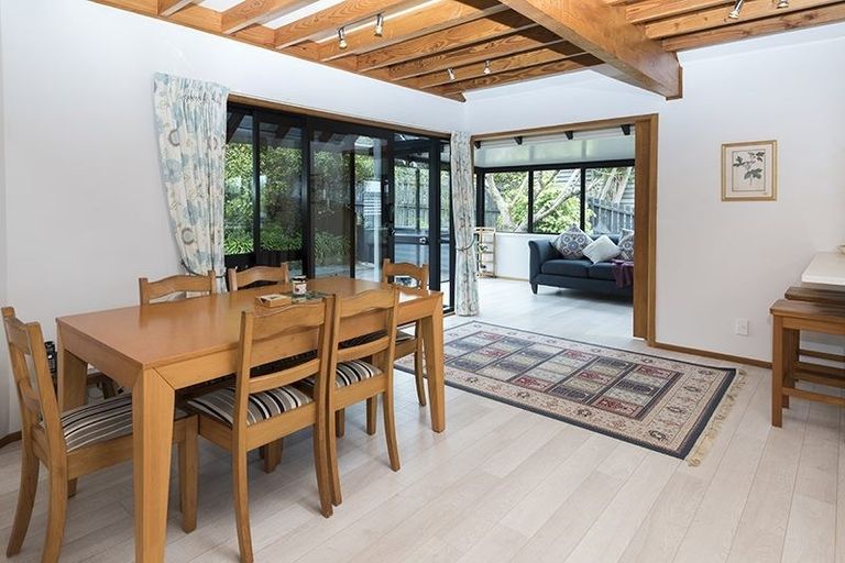 Photo of property in 17 Stevenson Way, Cockle Bay, Auckland, 2014