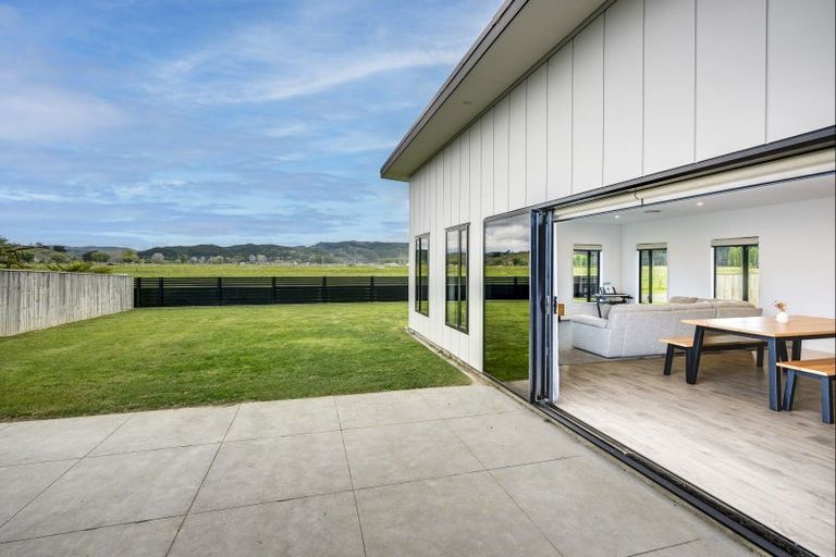 Photo of property in 29 Pohutukawa Drive, Eskdale, Napier, 4182