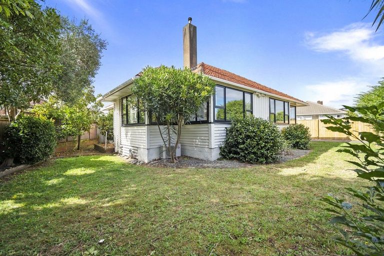 Photo of property in 40 Andrew Avenue, Roslyn, Palmerston North, 4414
