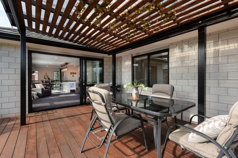 Photo of property in 87 Puhirake Crescent, Pyes Pa, Tauranga, 3112