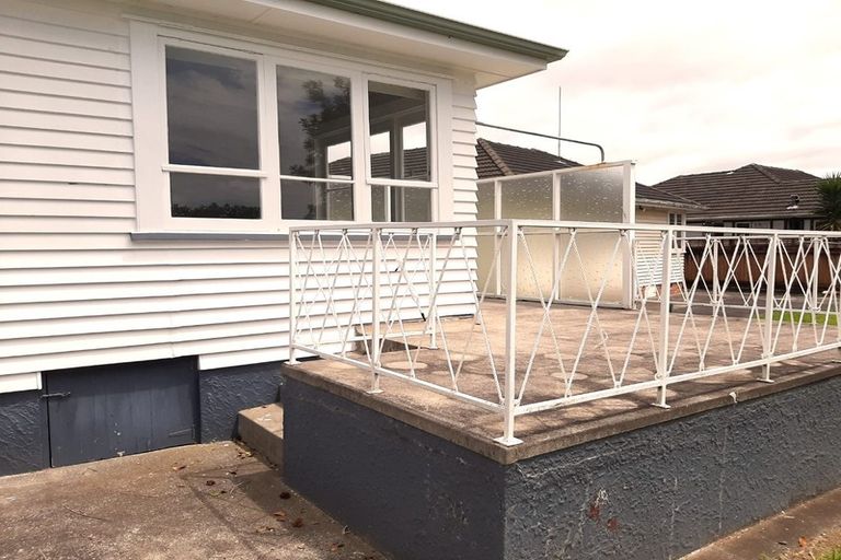 Photo of property in 10 Oakdale Road, Mount Roskill, Auckland, 1041