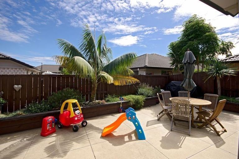 Photo of property in 144 Tuihana Drive, Papamoa Beach, Papamoa, 3118