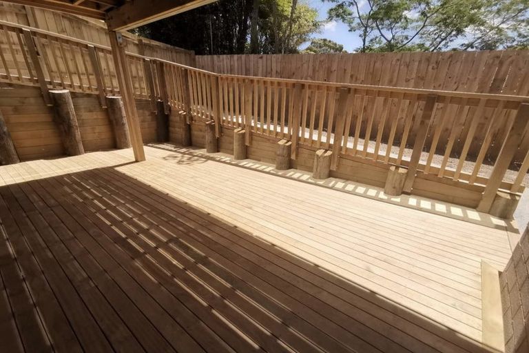 Photo of property in 116b Weatherly Road, Torbay, Auckland, 0630