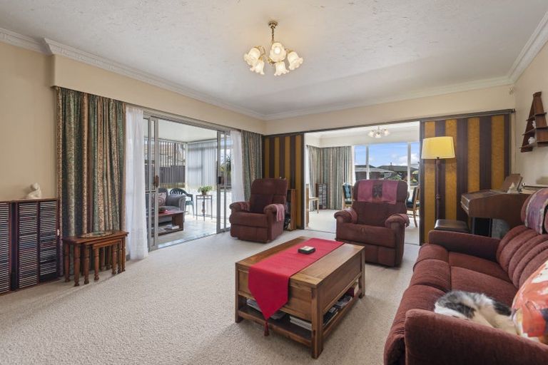 Photo of property in 3 Sheraton Grove, Highbury, Palmerston North, 4412