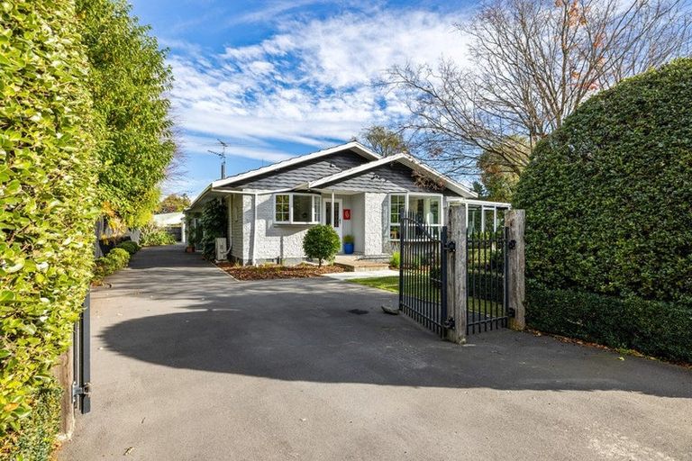 Photo of property in 11a Ashgrove Terrace, Somerfield, Christchurch, 8024