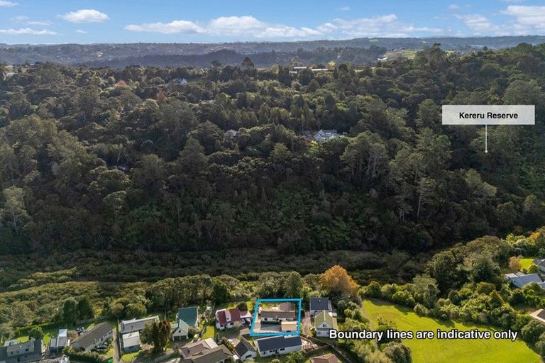 Photo of property in 9 Glendawn Place, Bayview, Auckland, 0629