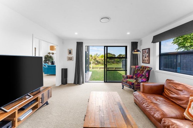 Photo of property in 64 Drabble Crescent, Papamoa Beach, Papamoa, 3118