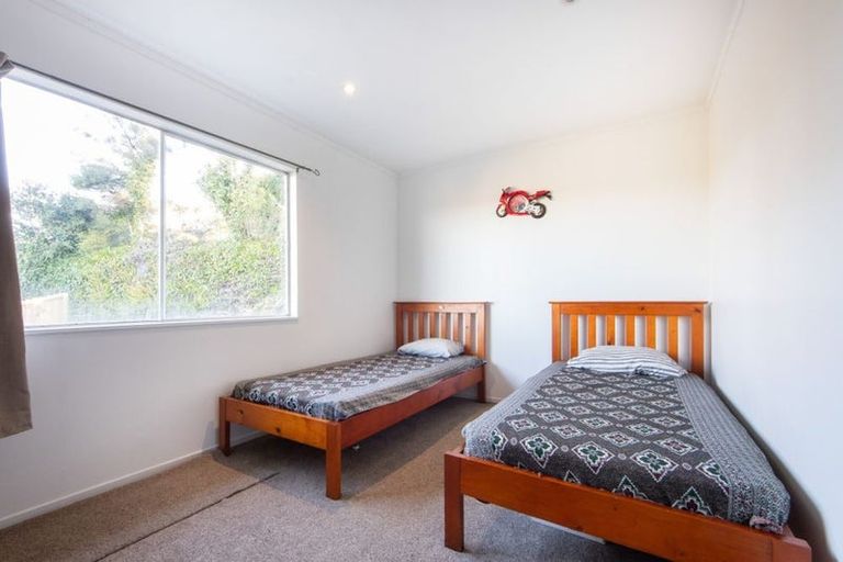 Photo of property in 329 Don Buck Road, Massey, Auckland, 0614